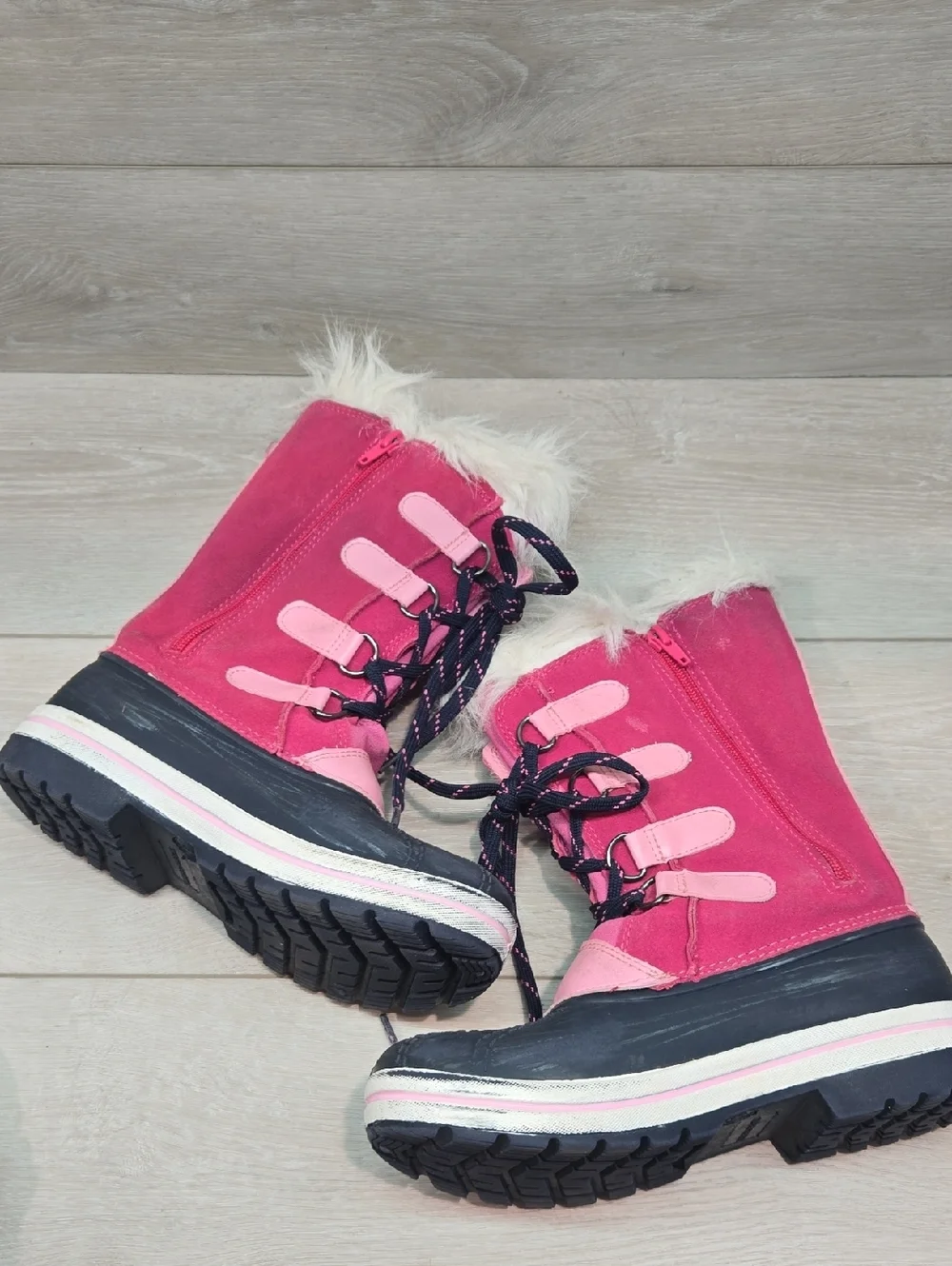 Ozark Trail Big Girl 3M Thinsulate Water Resistant 200gr Winter Boots Shoes Sz 3